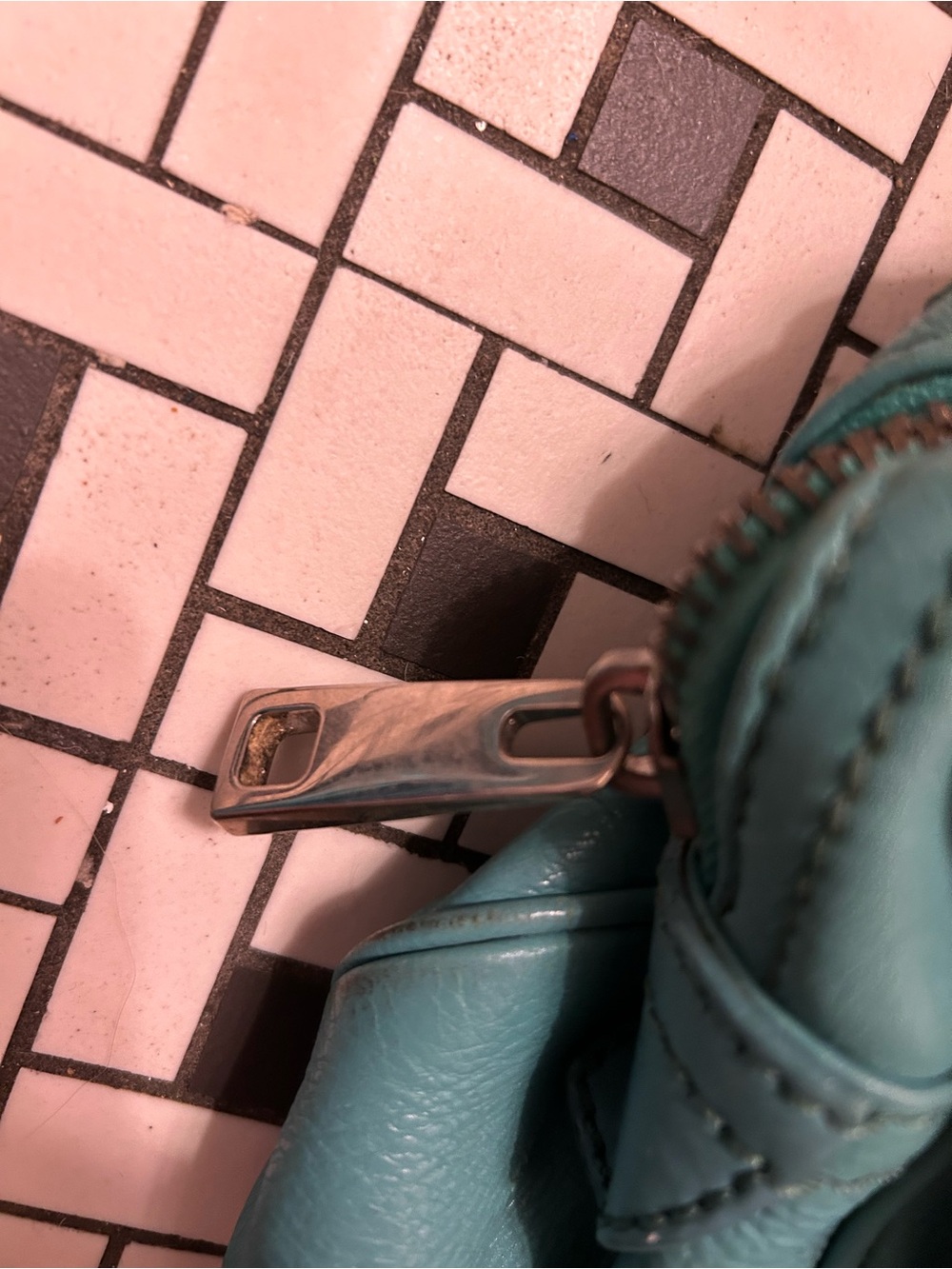 Marc Jacobs made in Italy turquoise Leather Tote Satchel - Picture 11 of 16